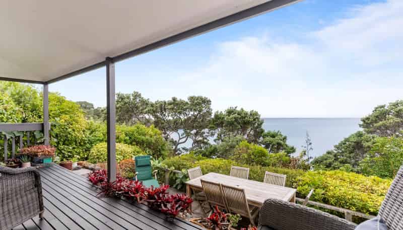6 Kowhai Terrace, Leigh