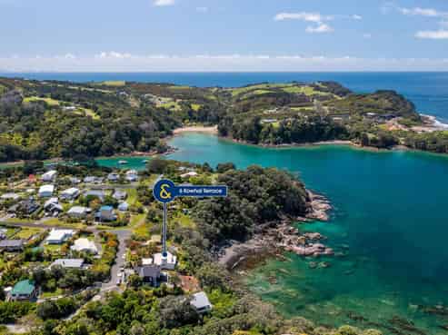 6 Kowhai Terrace, Leigh