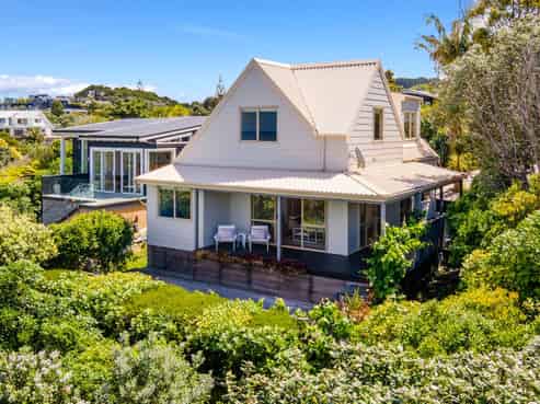 6 Kowhai Terrace, Leigh