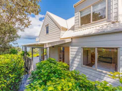 6 Kowhai Terrace, Leigh