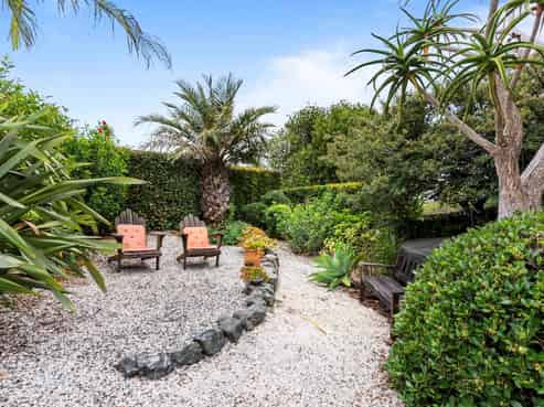 6 Kowhai Terrace, Leigh