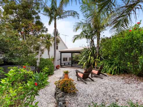 6 Kowhai Terrace, Leigh