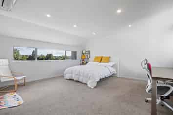 3/11 Celeste Place, Totara Vale
