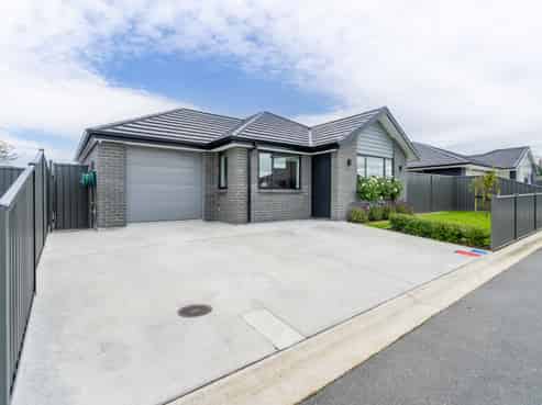 16 Morningside Lane, Rockdale