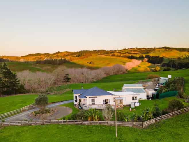306 West Coast Road, Warkworth