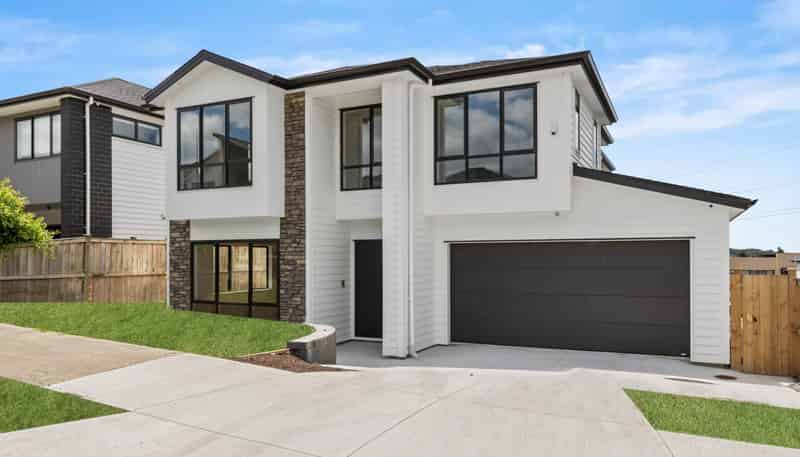 20 Drumnaconagher Road, Flat Bush