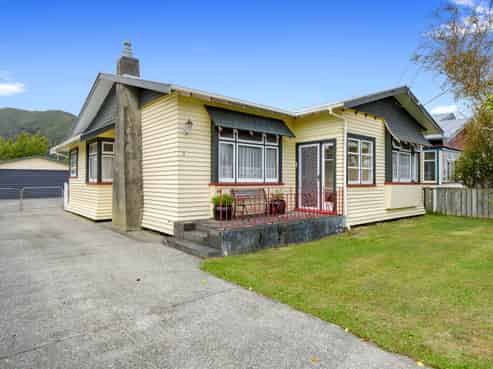 5 Moana Grove, Waiwhetu