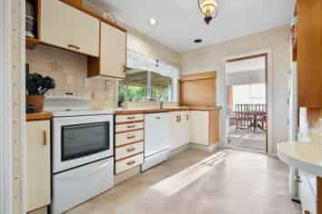 1 Freshney Place, Hill Park