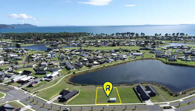 207 Harbour Drive, Matarangi