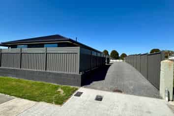 17b Lanark Street, Balclutha