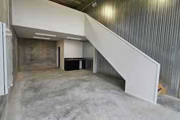 Unit with mezzanine floor ready to go!
