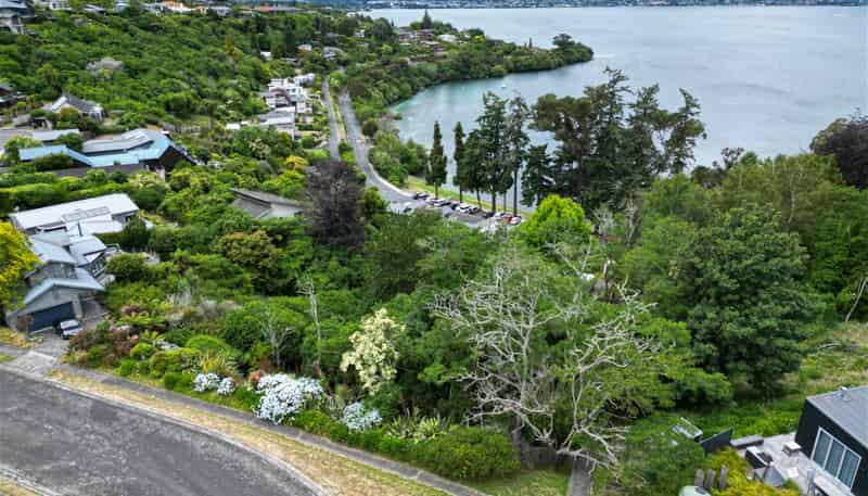 20 Ewing Grove, Acacia Bay