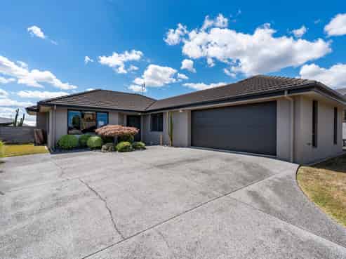 94 Brymer Road, Grandview Heights