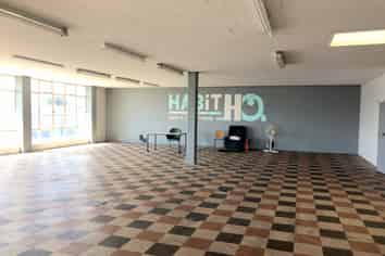 Amazing main street lease opportunity!