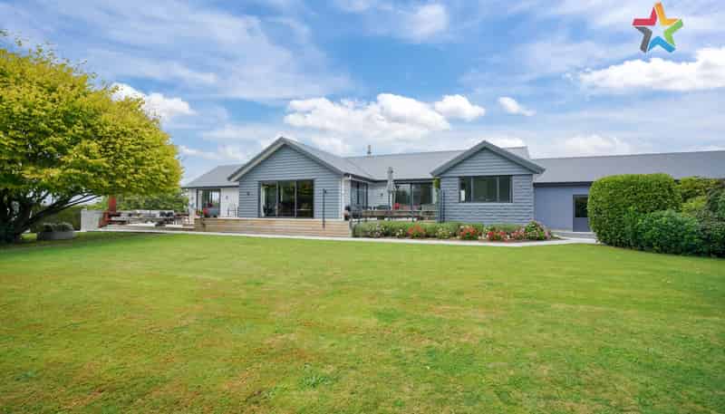 224 Mill Road South, Seaward Bush