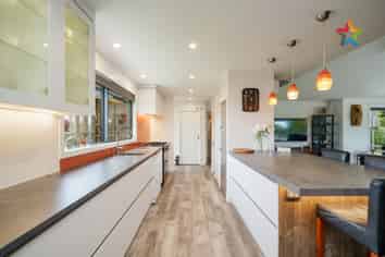 224 Mill Road South, Seaward Bush