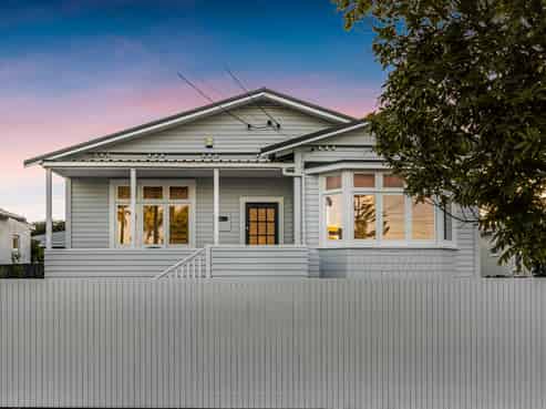 52 Huia Road, Point Chevalier