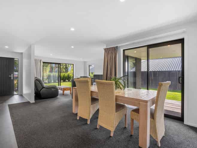 11 Walter Place, Glenorchy