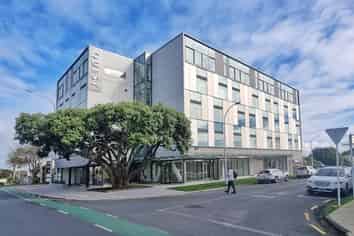 MASSIVE INCENTIVE - MEDICAL, RETAIL OR OFFICE
