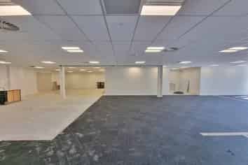 MASSIVE INCENTIVE - MEDICAL, RETAIL OR OFFICE
