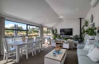 1 Woodley Place, Glenorchy