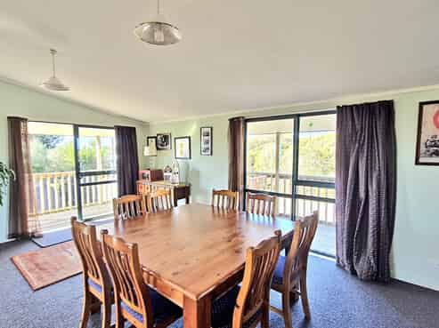 1931 Parewanui Road, Bulls