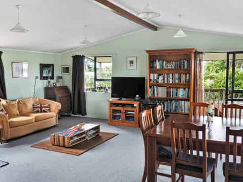 1931 Parewanui Road, Bulls