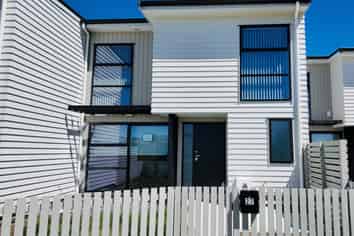 27 Karikari Crescent, Takanini