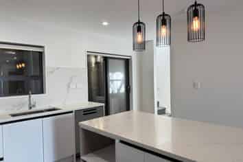 3/156 Coxhead Road, Wattle Downs