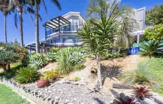 6577 Pouto Road, Pouto