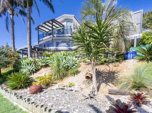 6577 Pouto Road, Pouto