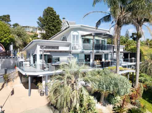 6577 Pouto Road, Pouto