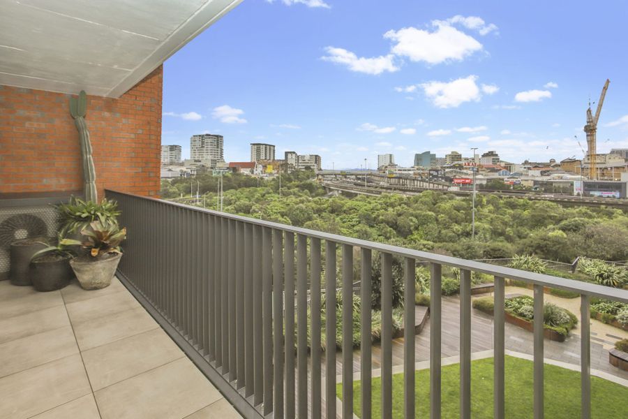 Stylish City Living at 314/59 France Street – další