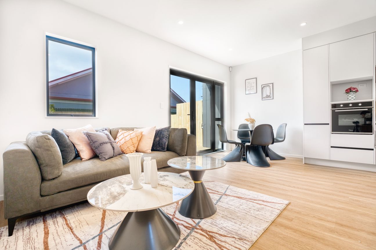 Fixed Price  First Offer, First Get! - Vista 3