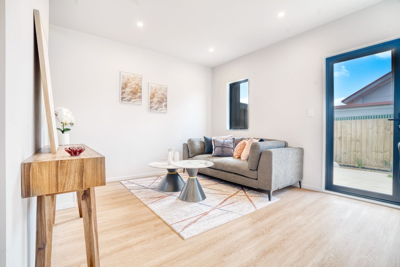 Fixed Price  First Offer, First Get! - Vista 6