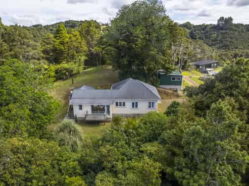 37 Ngapuke Lane, Parua Bay