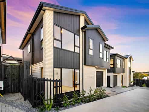 22B Gulf Crest, Bucklands Beach