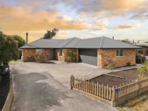 11 Palmer Place, Taieri Mouth