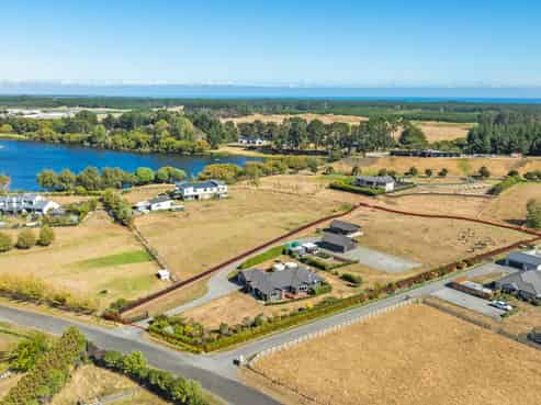 21 Nicholson Drive, Kaitoke