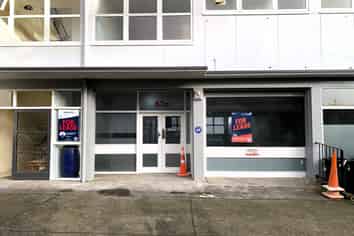 Versatile 200m2 Retail/Workroom