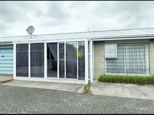 2/22 Birkett Street, Temuka