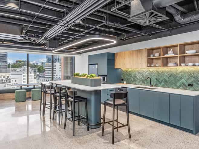 Premium office suites with furniture and IT