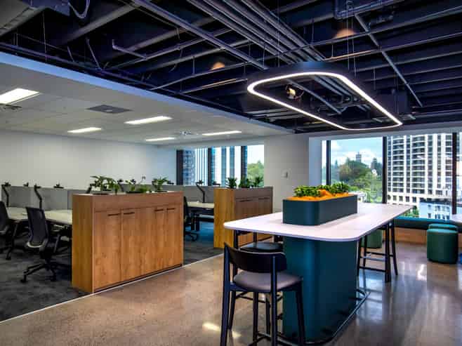 Premium office suites with furniture and IT
