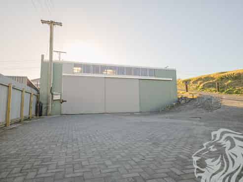  VENDOR WANTS SOLD - Sheds on Miro