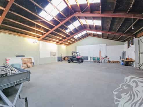  VENDOR WANTS SOLD - Sheds on Miro