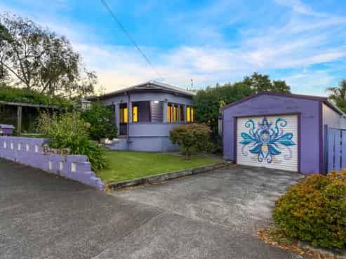 10 School Road, Morningside