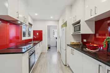 81 Preston Road, Clover Park
