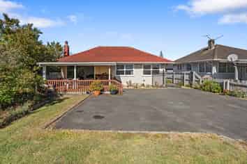 81 Preston Road, Clover Park