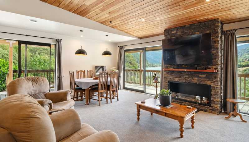 16 Tai Close, Kaiuma Bay