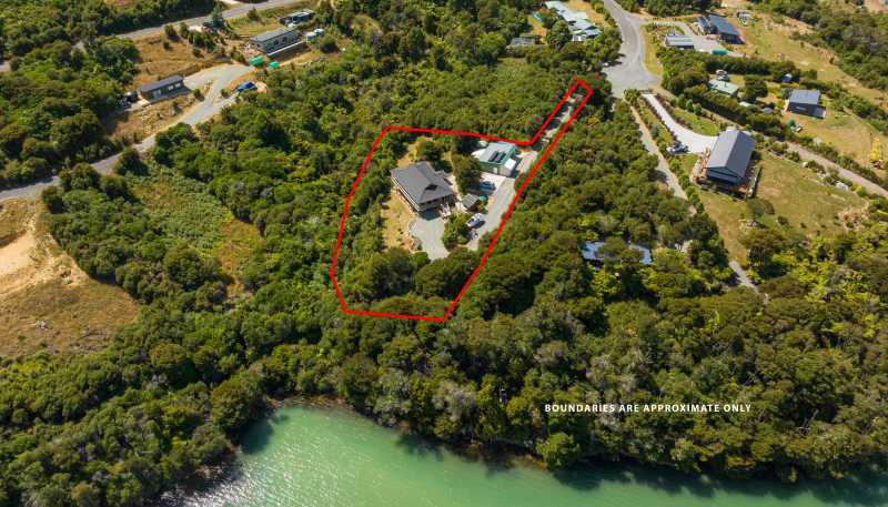16 Tai Close, Kaiuma Bay